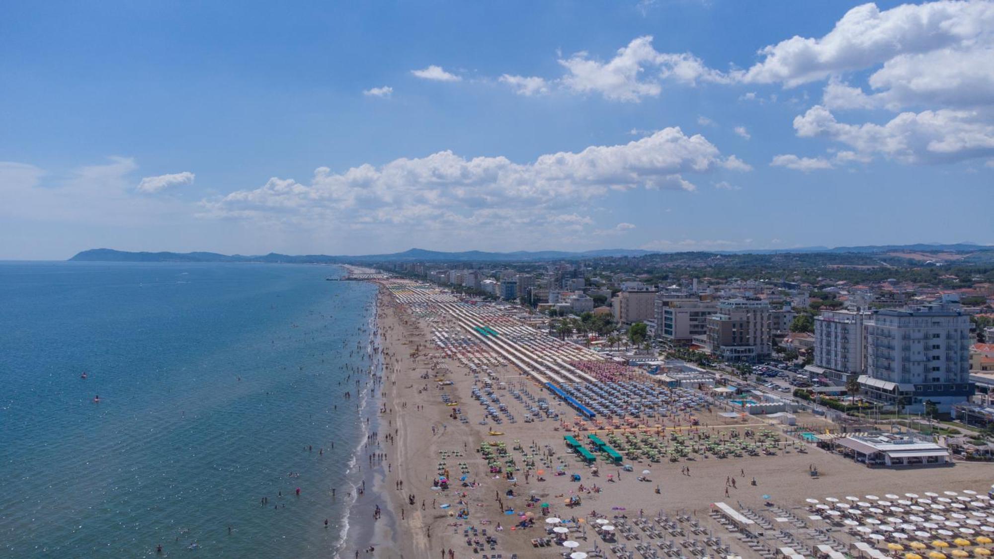 Hotel San Marino Riccione Exterior foto